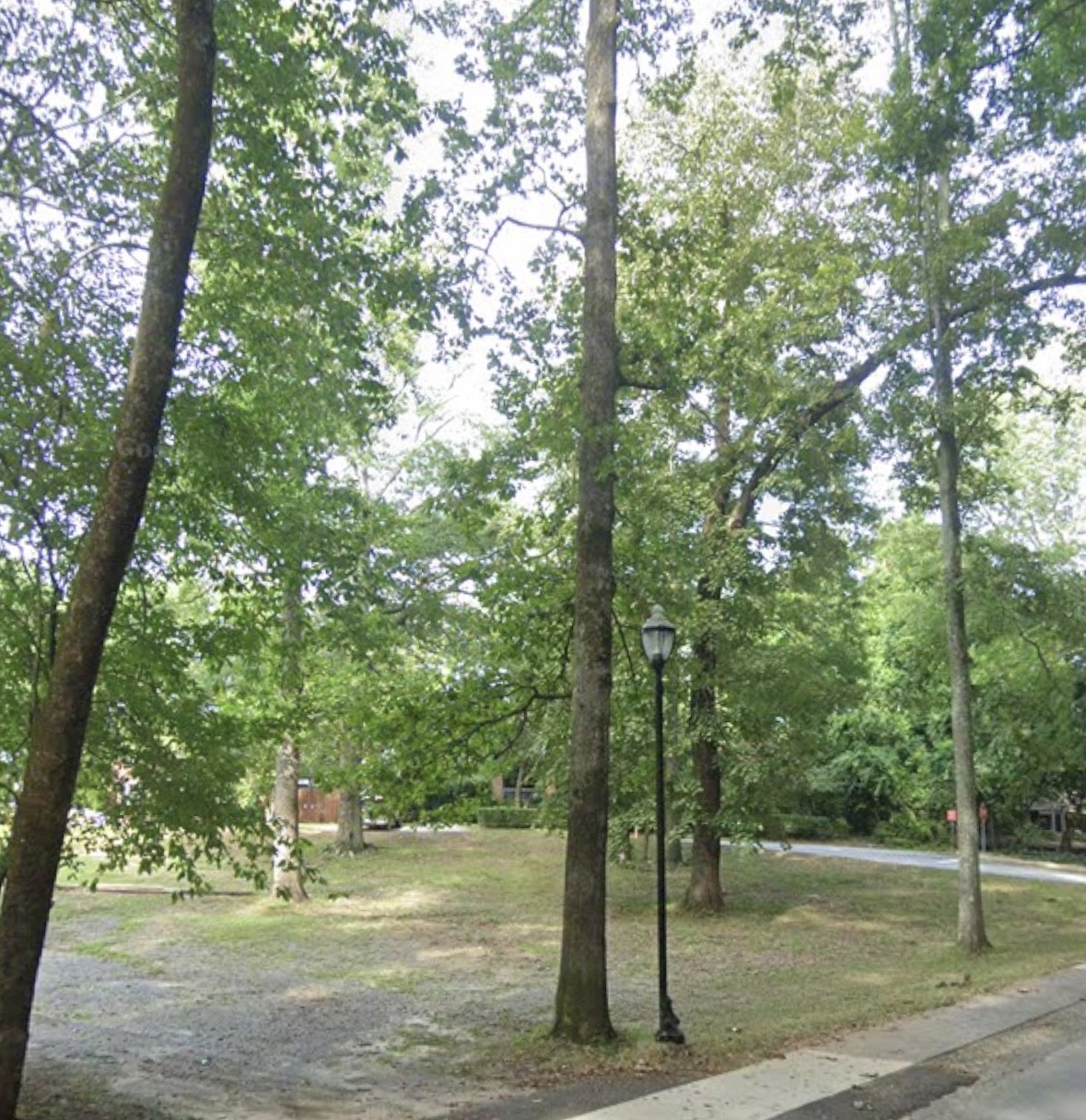 112 N. Clemson Ave.